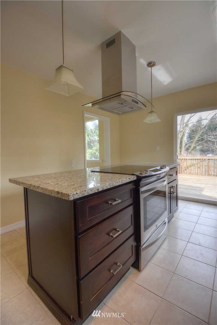 17136 Canal Road Southeast Yelm, WA 98597 - Photo 12 of 25 Gallery Image 12