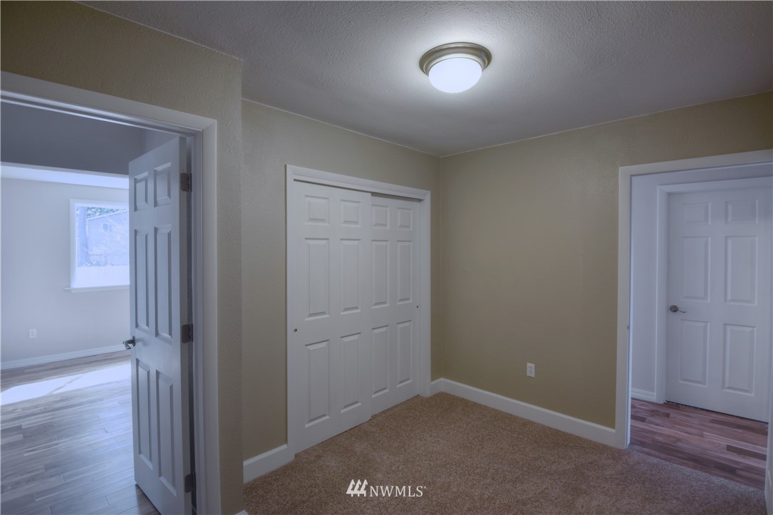 17136 Canal Road Southeast Yelm, WA 98597 - Photo 15 of 25 Gallery Image 15