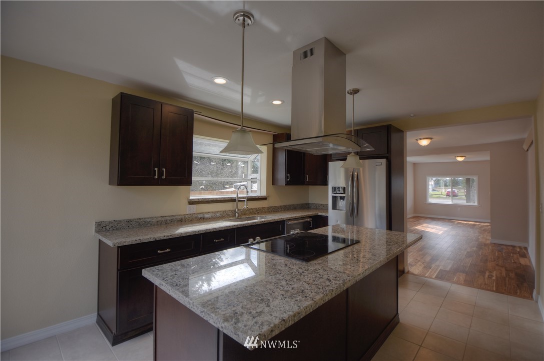 17136 Canal Road Southeast Yelm, WA 98597 - Photo 9 of 25 Gallery Image 9