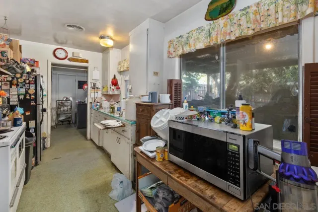 $975,000 | 2747 Fairfield Street, San Diego, CA 92110