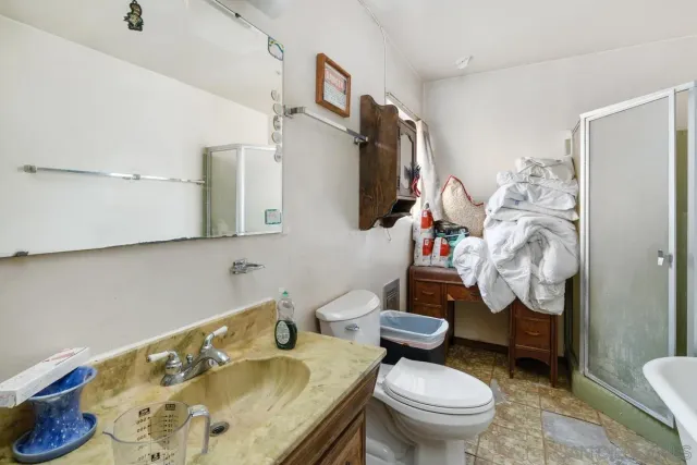 $975,000 | 2747 Fairfield Street, San Diego, CA 92110