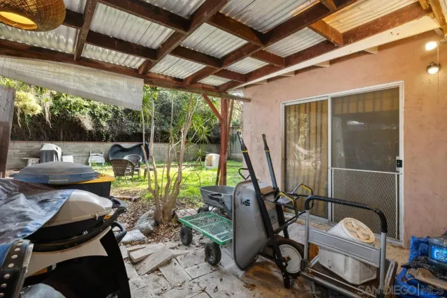 $975,000 | 2747 Fairfield Street, San Diego, CA 92110