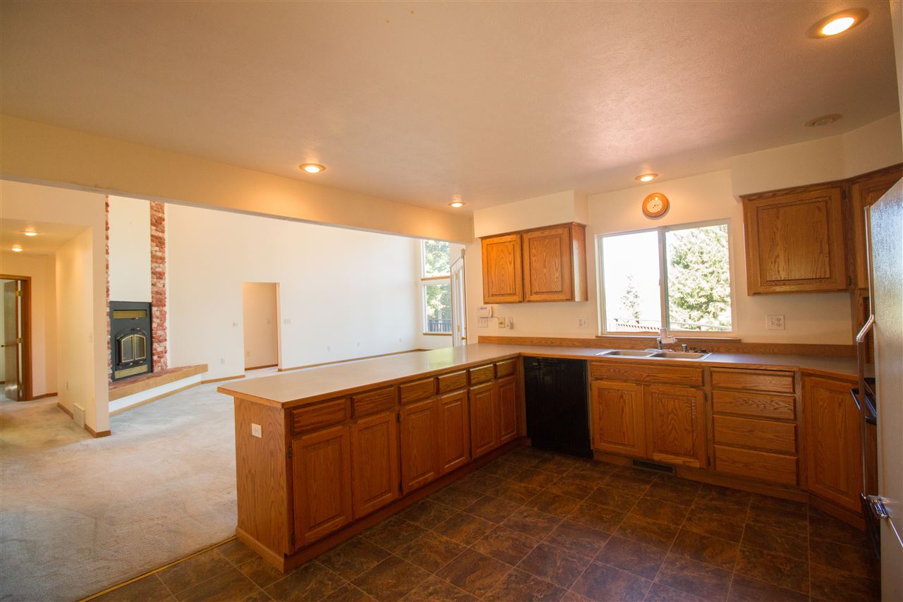647 Silver Birch Road Newport, WA 99156 - Photo 5 of 17 Gallery Image 5