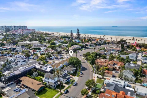 $2,295,000 | 1074 Isabella Avenue, Coronado, CA 92118