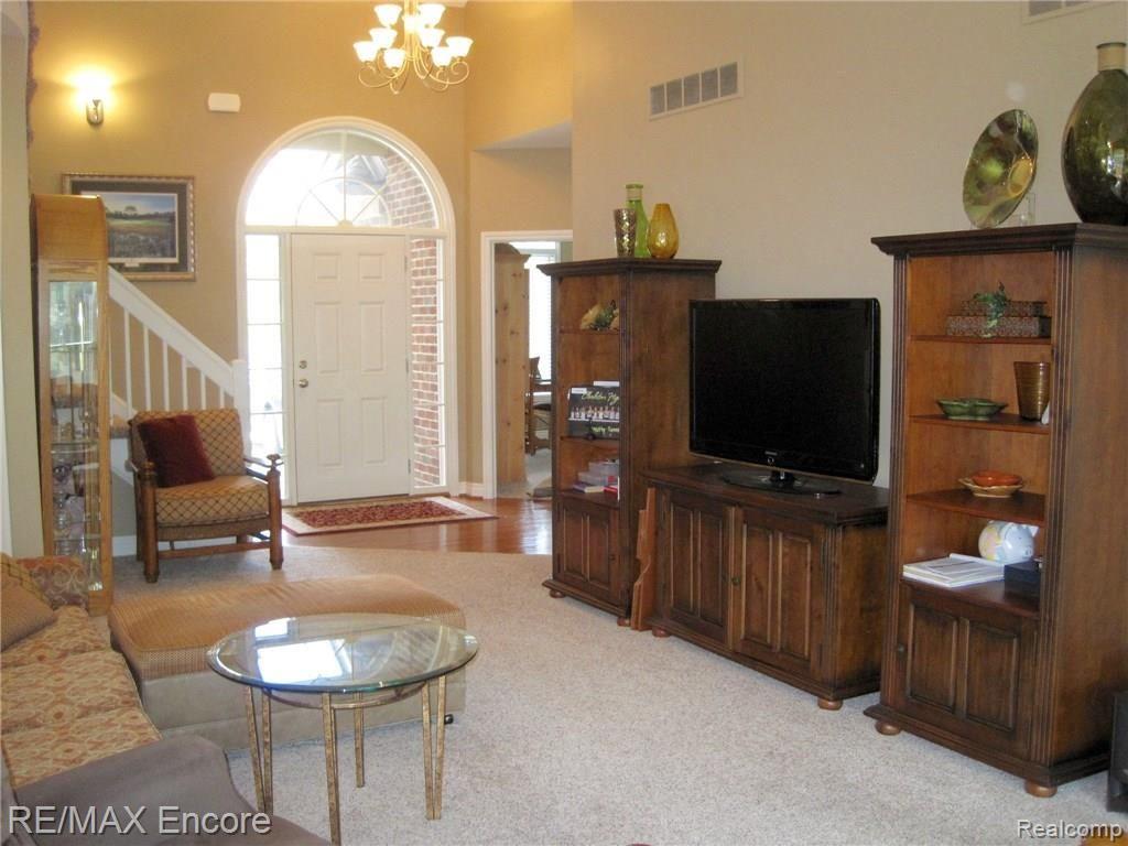 4711 Oakhurst Ridge Road Clarkston, MI 48348 - Photo 12 of 30