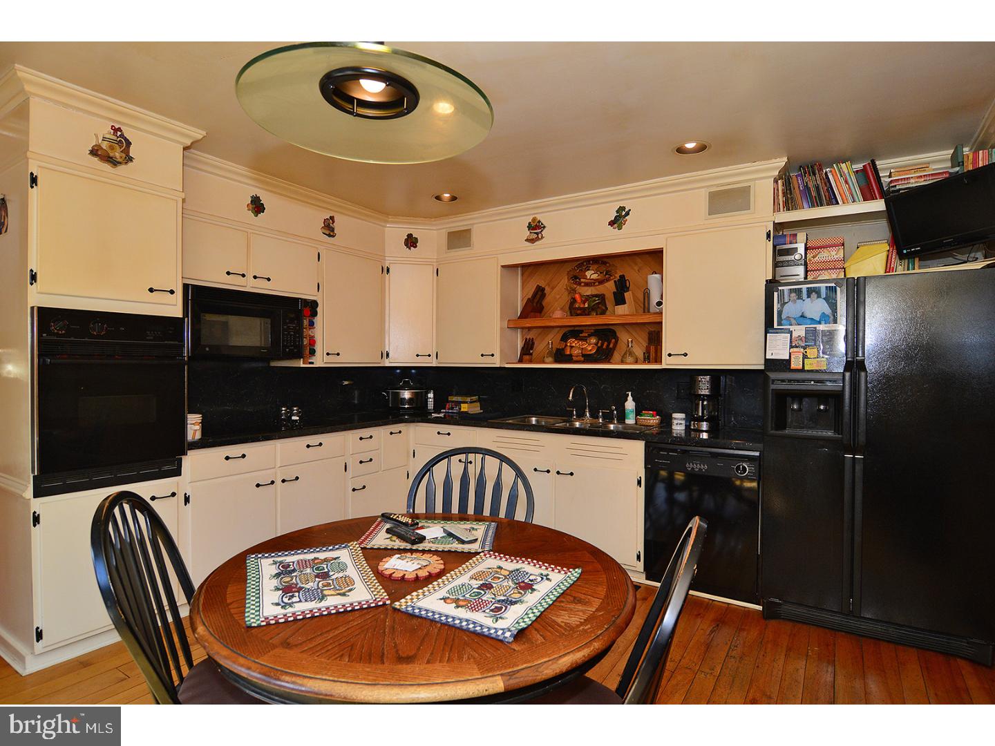 1 Jeffrey Road Reading, PA 19601 - Photo 7 of 21 Kitchen