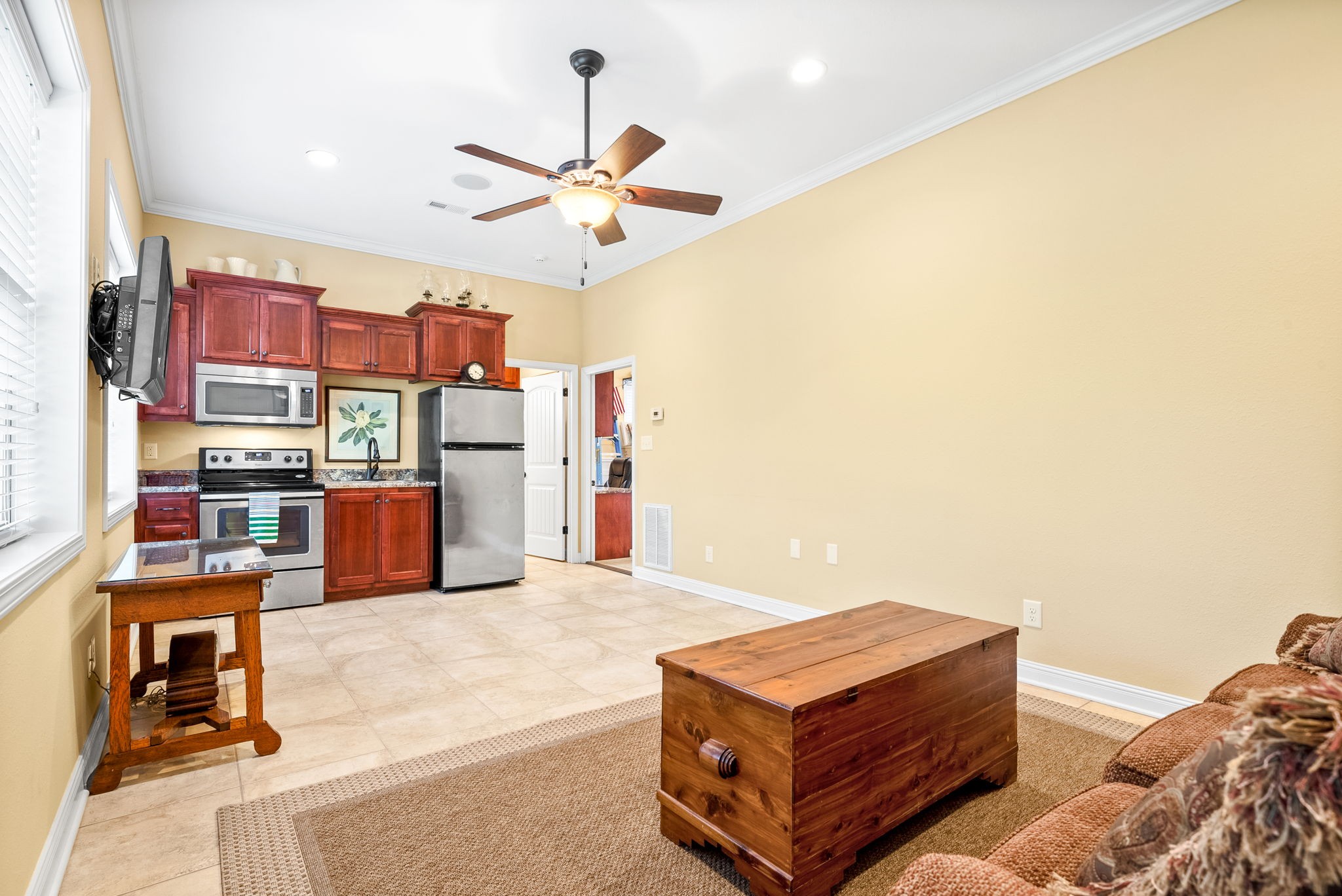 470 Salem Ridge Road Clarksville, TN 37040 - Photo 41 of 69 a living room with furniture and kitchen view
