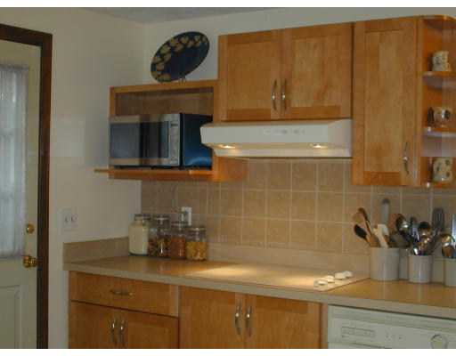 9 Meadowbrook Road Franklin, MA 02038 - Photo 2 of 6 Gallery Image 2