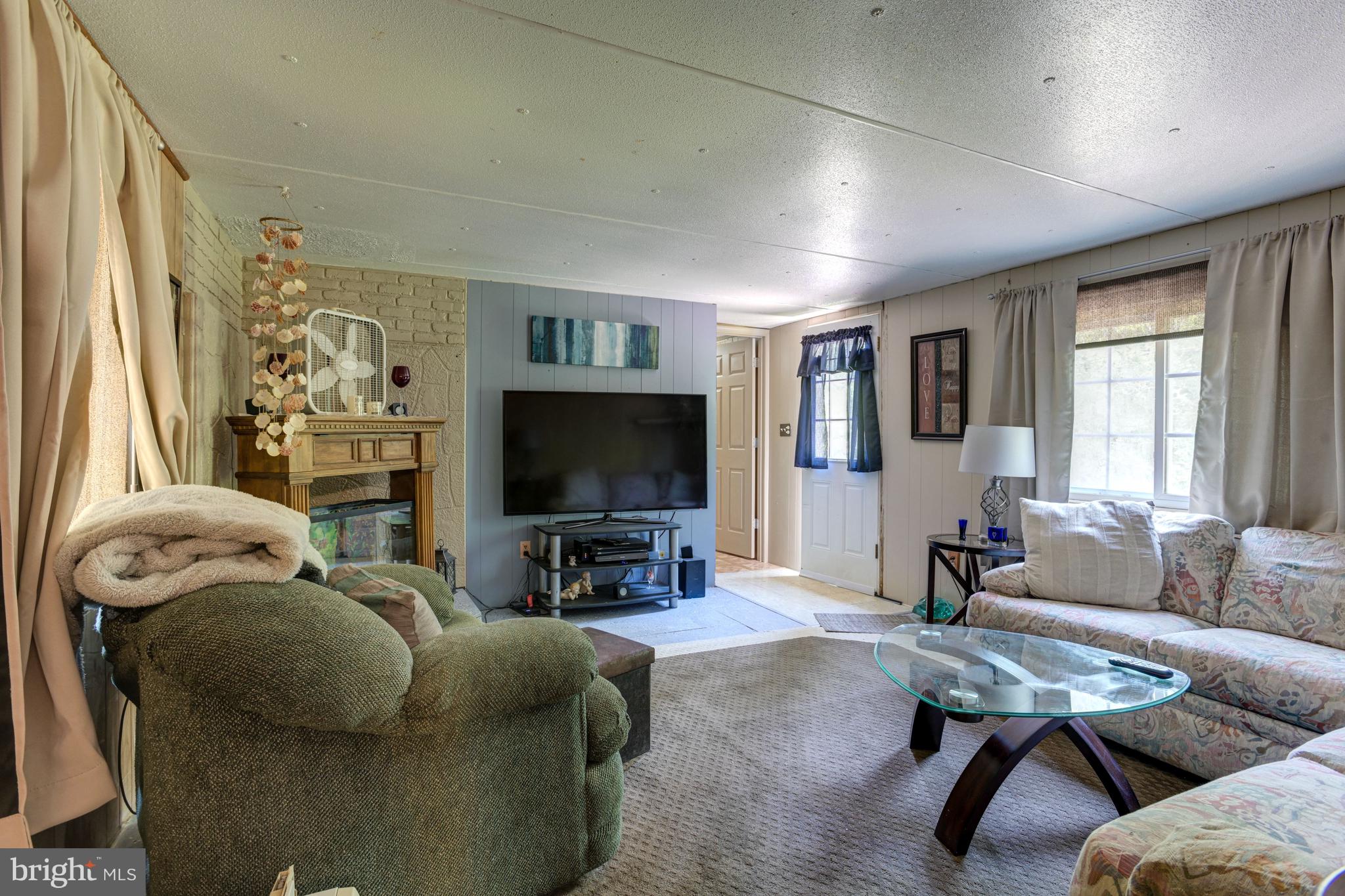 3146 Sandy Hook Road Street, MD 21154 - Photo 2 of 36 Living Room