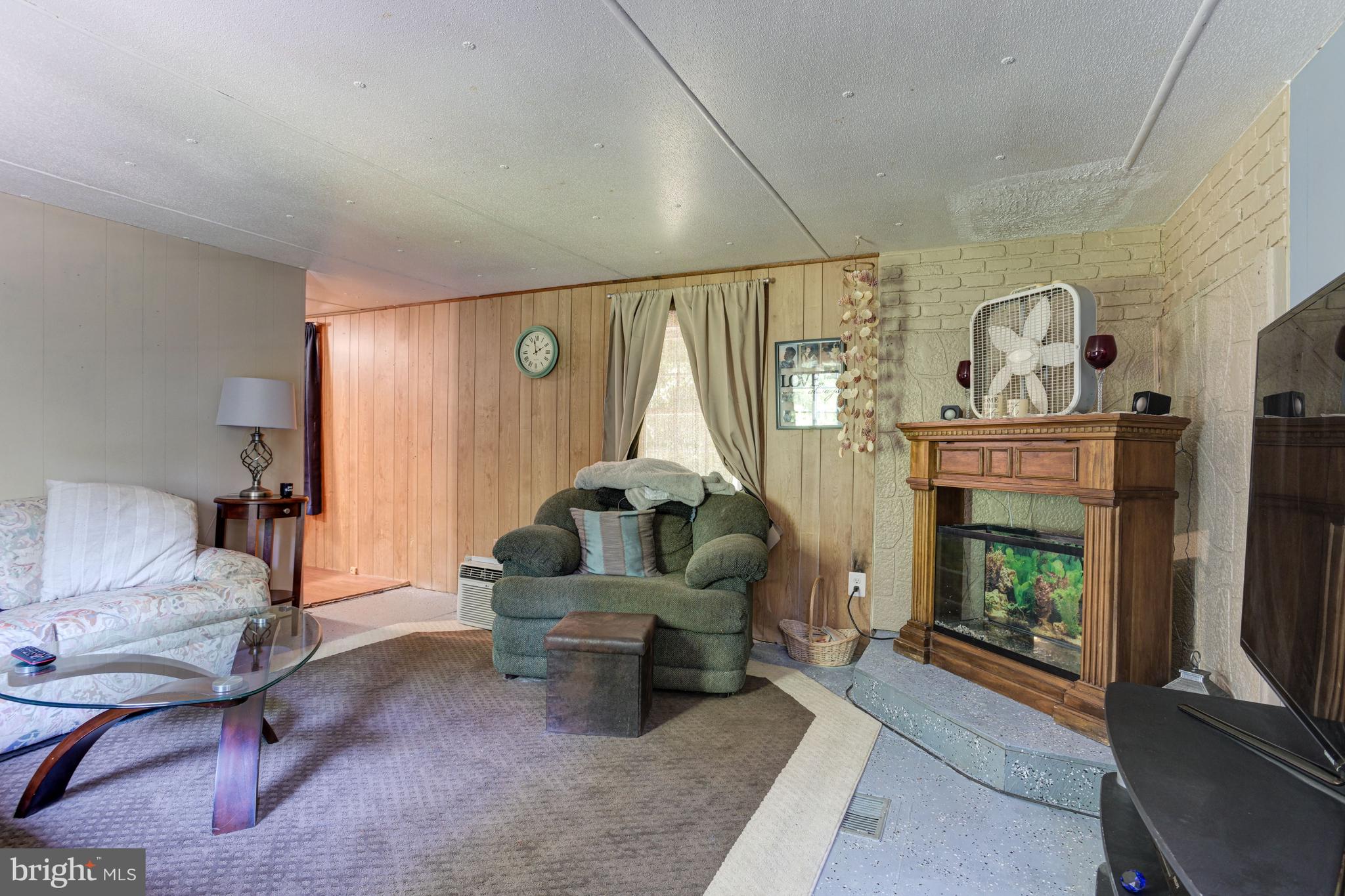3146 Sandy Hook Road Street, MD 21154 - Photo 5 of 36 Living Room