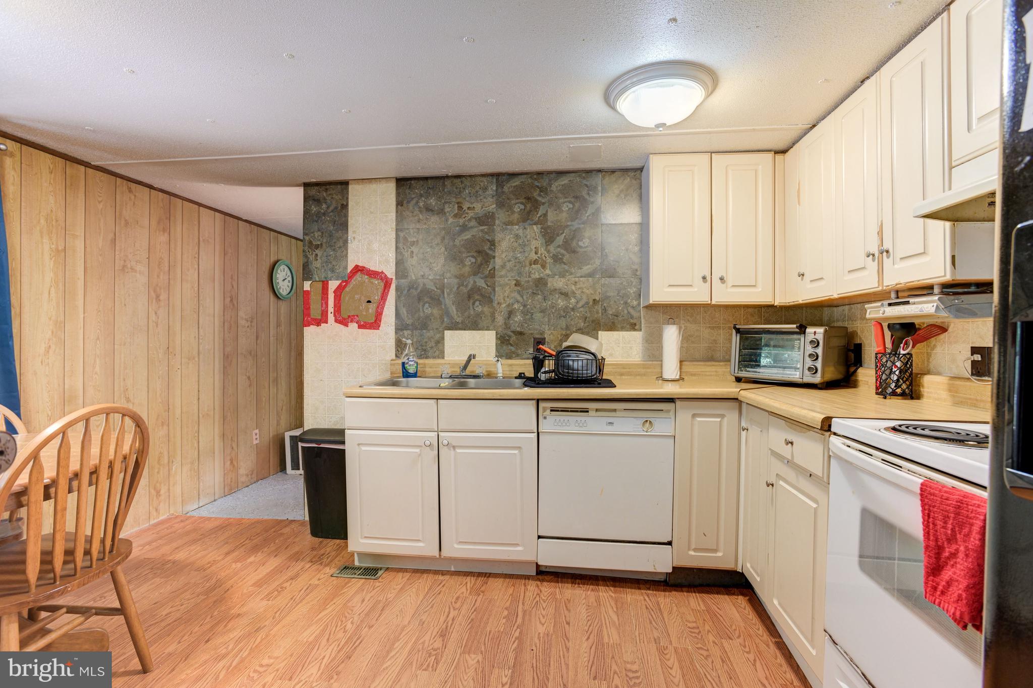 3146 Sandy Hook Road Street, MD 21154 - Photo 6 of 36 Kitchen