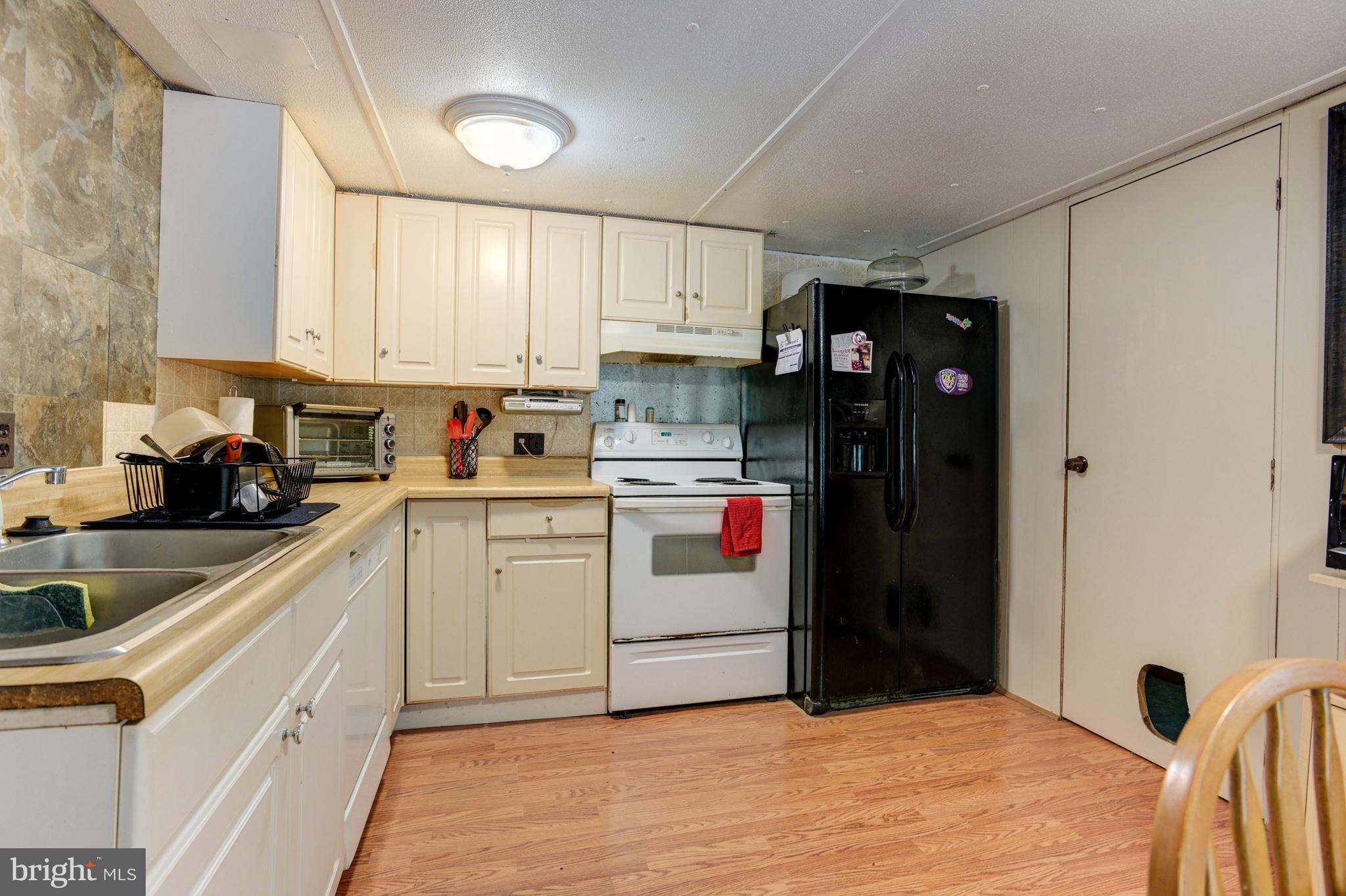 3146 Sandy Hook Road Street, MD 21154 - Photo 7 of 36 Kitchen