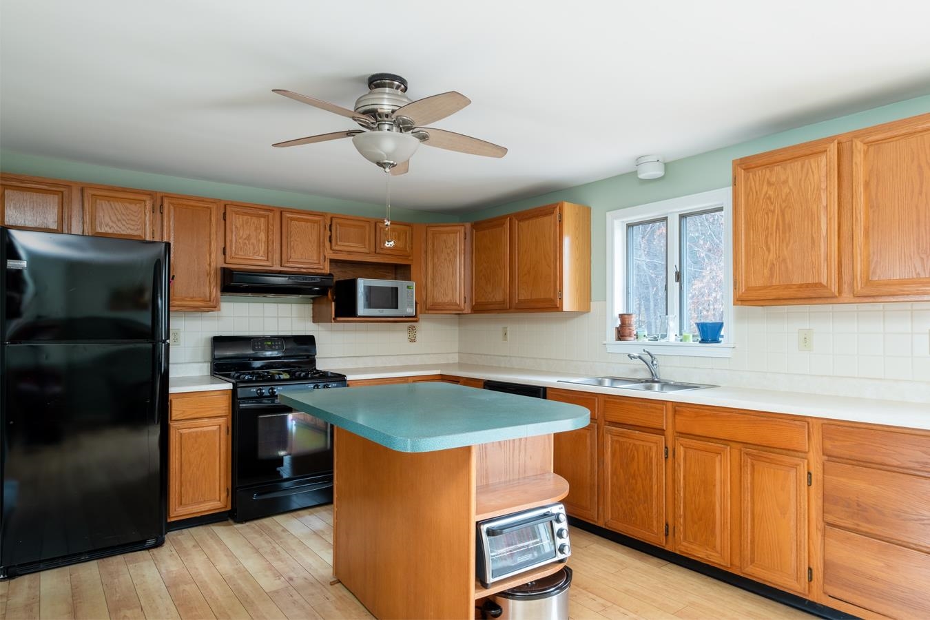 62 Salmon Falls Road Rochester, NH 03868 - Photo 10 of 27