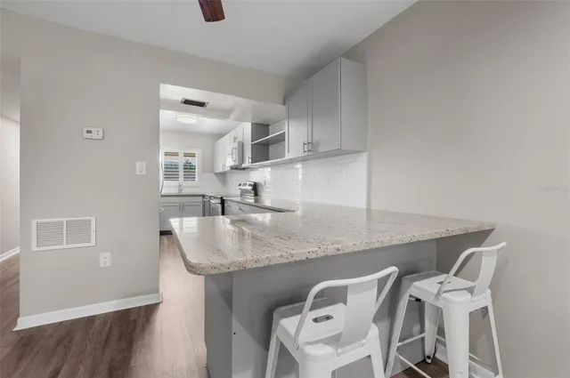 $239,999 | 4550 Overlook Drive Northeast, Unit 258, St. Petersburg, FL 33703