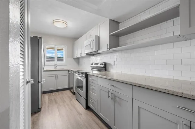 $239,999 | 4550 Overlook Drive Northeast, Unit 258, St. Petersburg, FL 33703