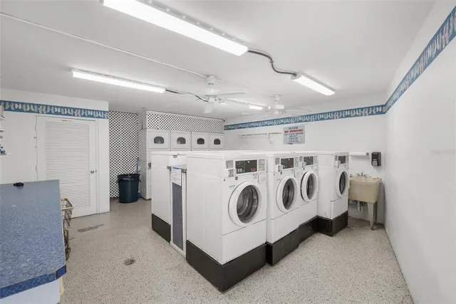 $239,999 | 4550 Overlook Drive Northeast, Unit 258, St. Petersburg, FL 33703