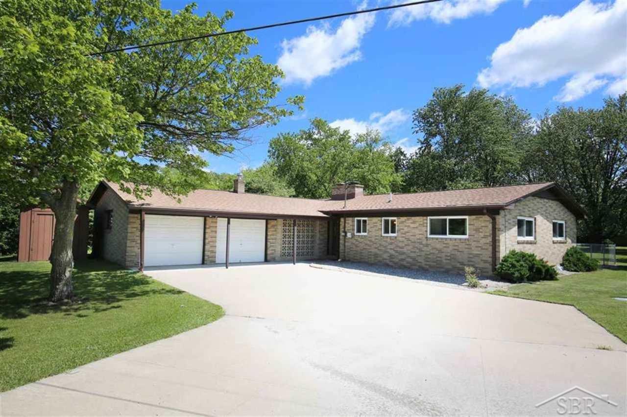 1799 East River Road Midland, MI 48640 - Photo 1 of 37