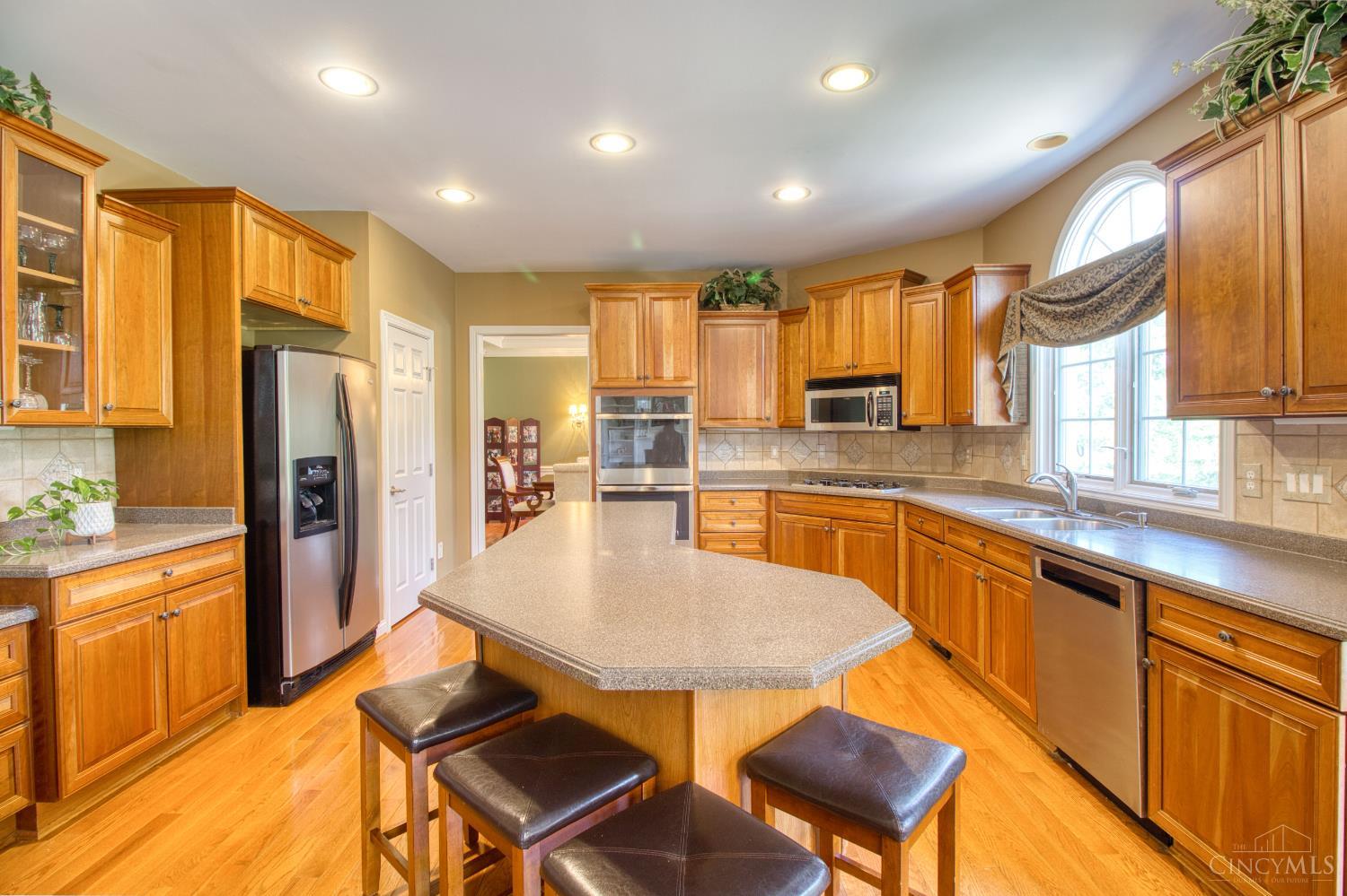 7800 Ingrams Ridge Drive Cincinnati, OH 45244 - Photo 14 of 78 Gallery Image 14