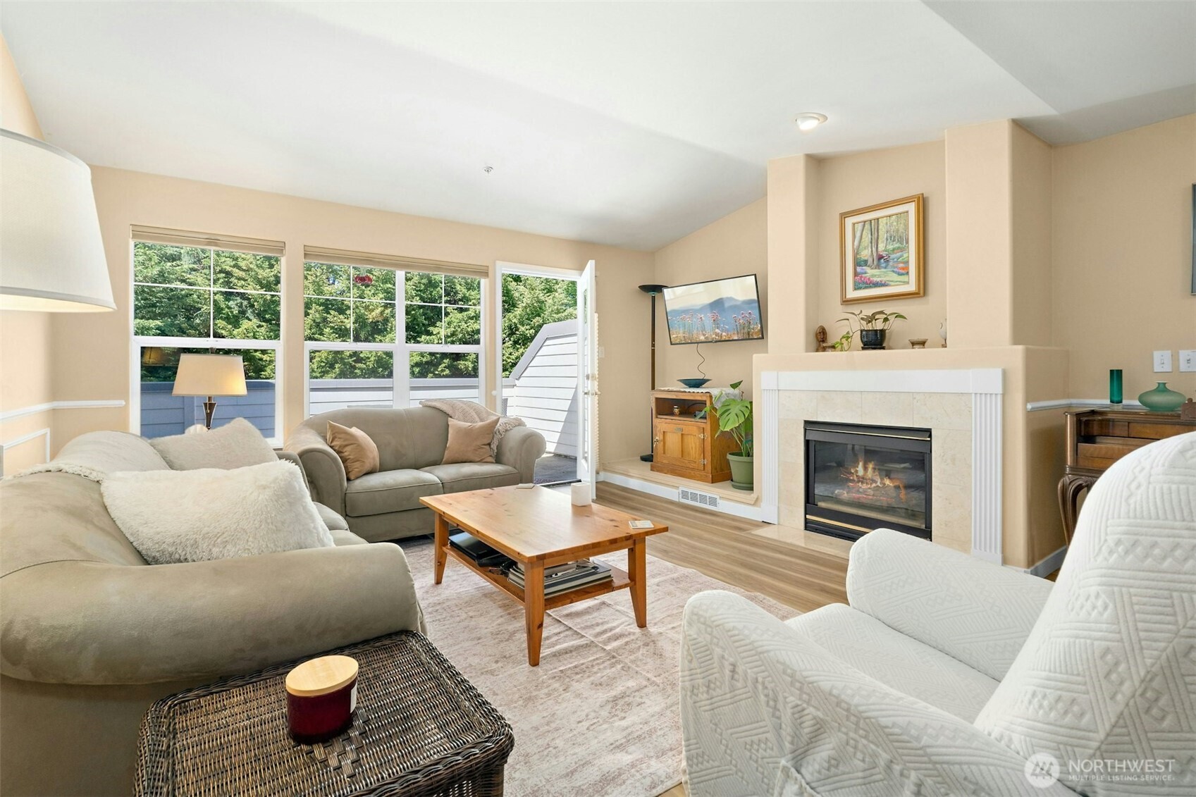 8500 Main Street, Unit F312 Edmonds, WA 98026 - Photo 7 of 32