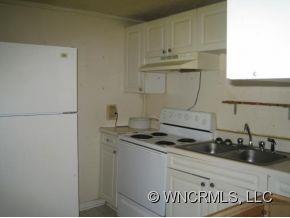 928 Mid Allen Road Hendersonville, NC 28792 - Photo 3 of 4 Gallery Image 3