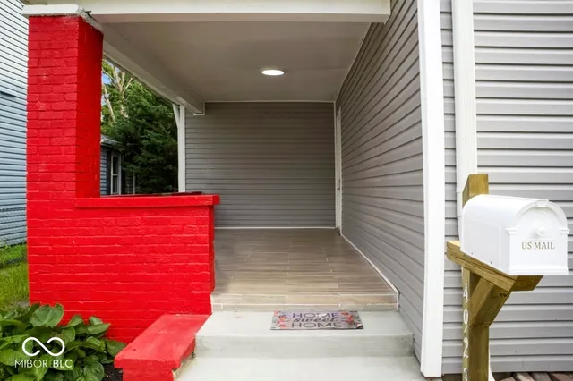 $200,000 | 4923 East University Avenue, Indianapolis, IN 46201