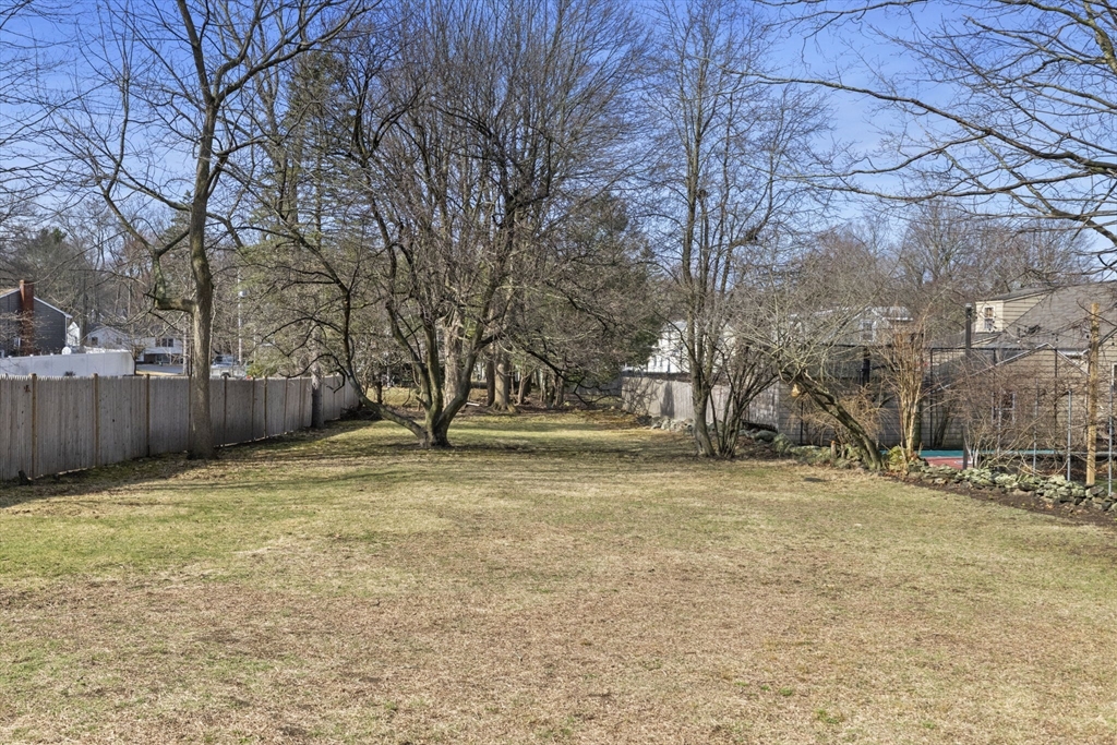 212 West Street, Unit 1 Reading, MA 01867 - Photo 26 of 31