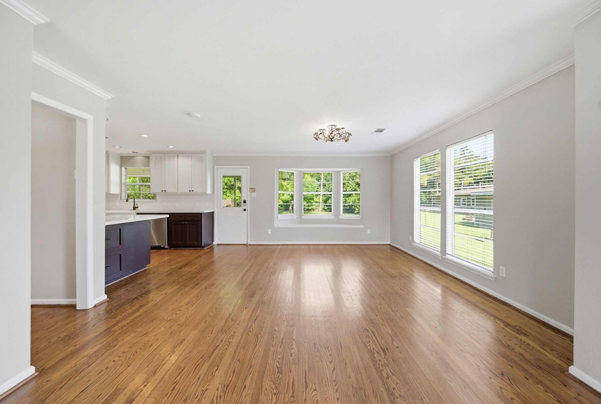 4020 Colgate Street Houston, TX 77087 - Photo 5 of 27
