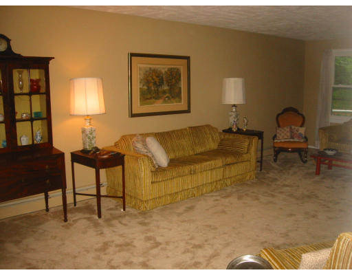 5 Nottingham Road Westborough, MA 01581 - Photo 9 of 15 Gallery Image 9