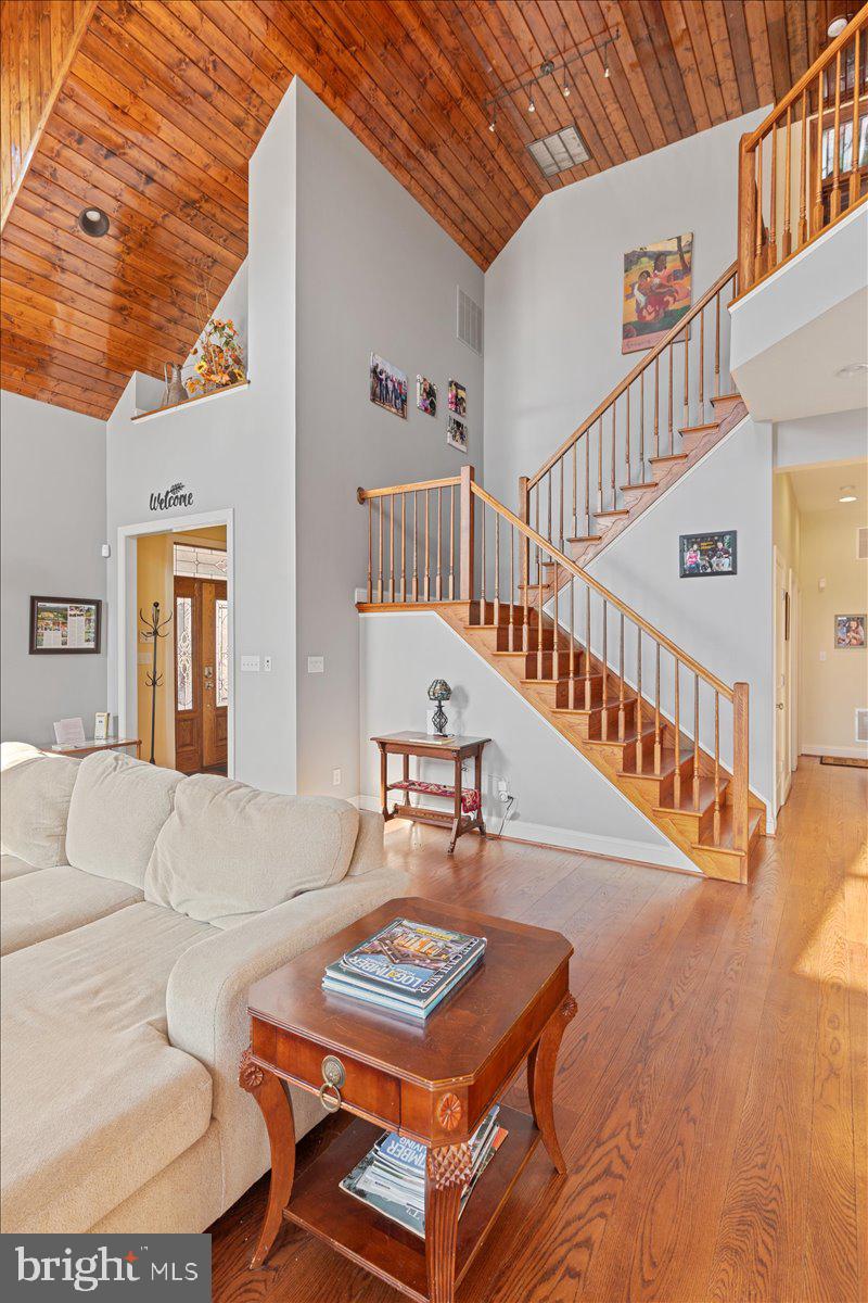 1406 Panhandle Road Bentonville, VA 22610 - Photo 27 of 118 Stair