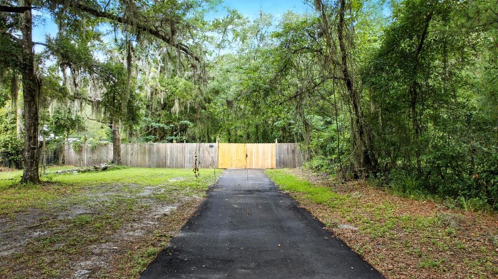 1637 Starratt Road Jacksonville, FL 32218 - Photo 37 of 44 a view of a back yard