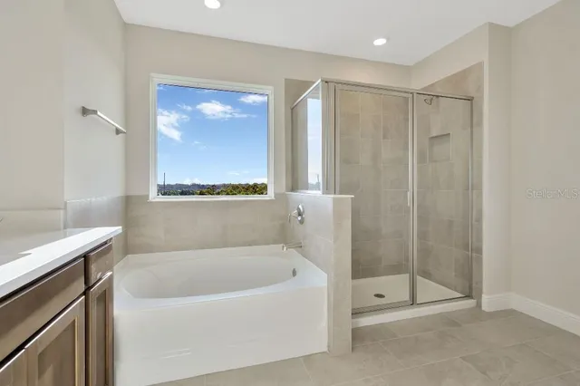 a view of back yard of the house