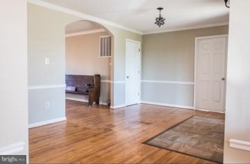 774 Russell Road Berryville, VA 22611 - Photo 4 of 20 Foyer