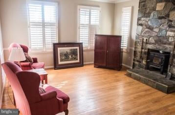 774 Russell Road Berryville, VA 22611 - Photo 7 of 20 Living Room