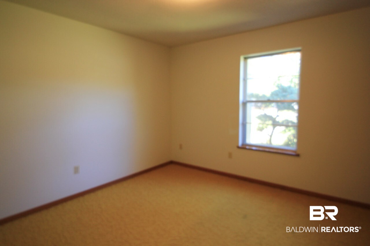 401 West Berry Avenue Foley, AL 36535 - Photo 24 of 29