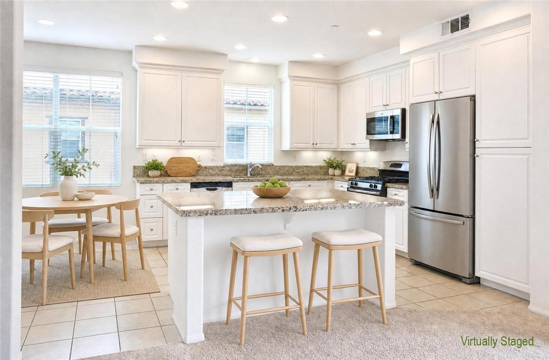 108 Aliso Ridge Loop Mission Viejo, CA 92691 - Photo 6 of 40