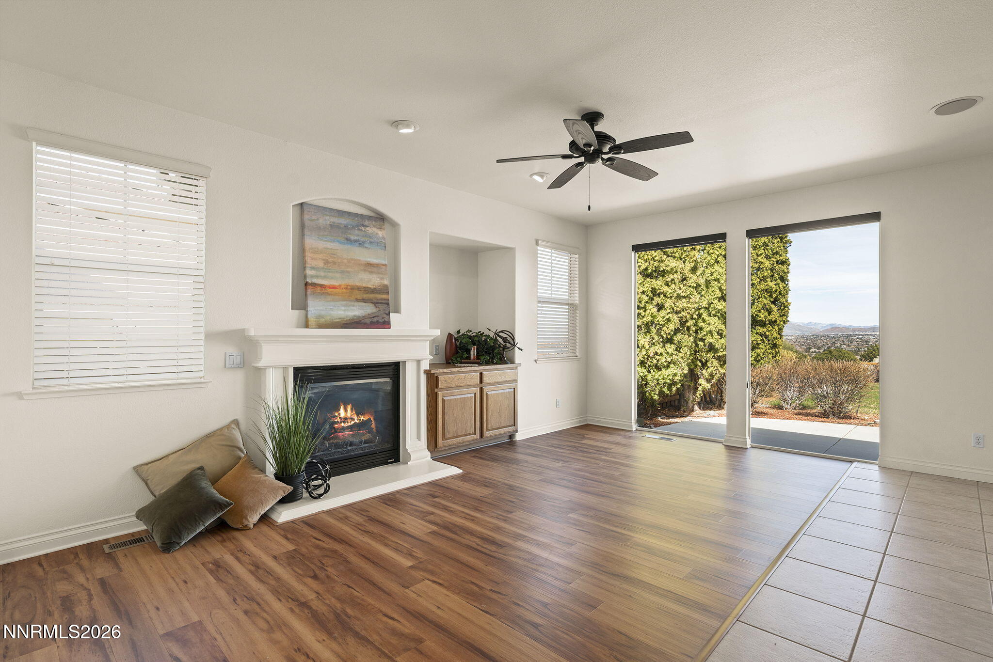 2840 Falcon Ridge Drive Sparks, NV 89436 - Photo 7 of 32 10-web-or-mls-_DSC2528