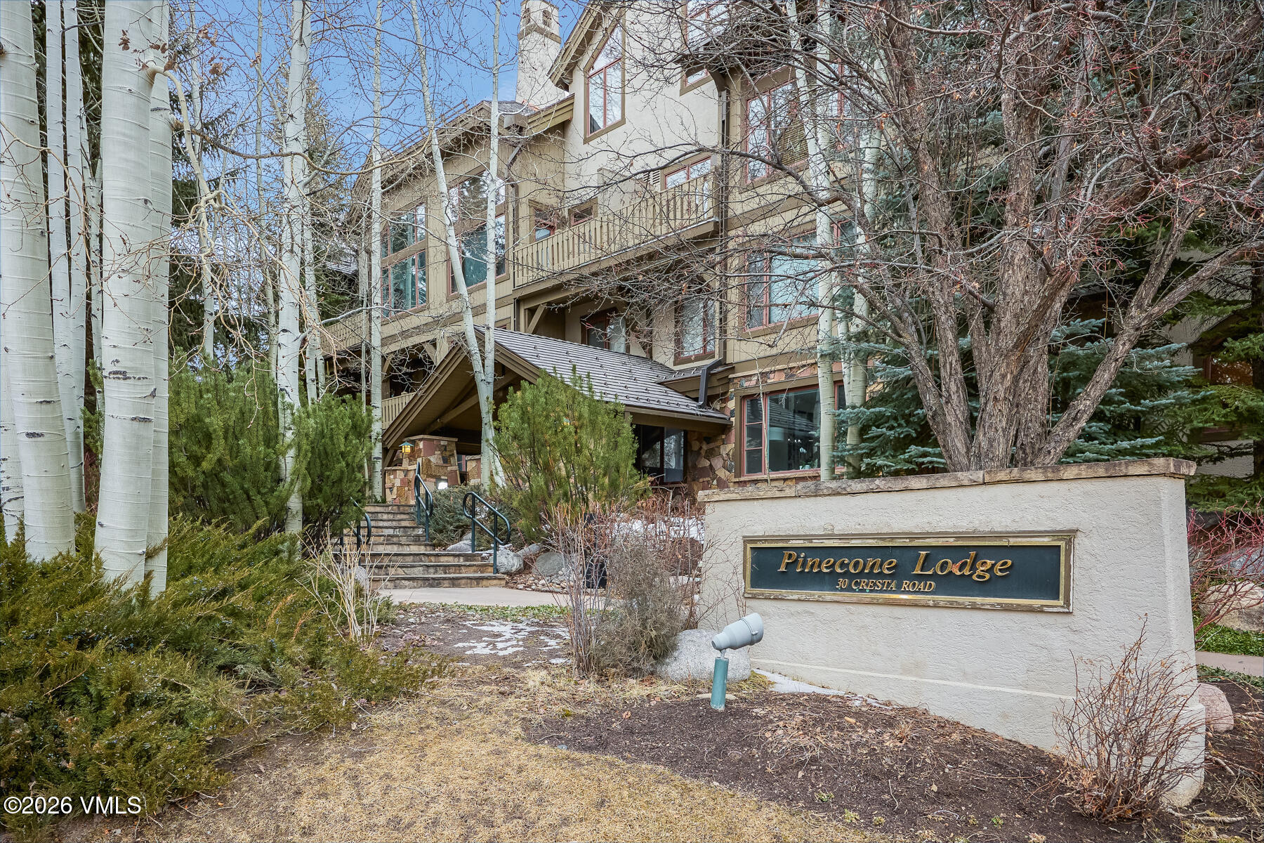 30 Cresta Road, Unit 306 Edwards, CO 81632 - Photo 26 of 26 a view of a building with a tree