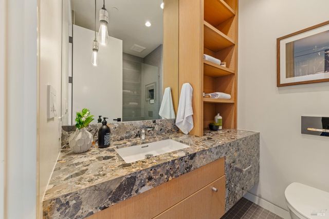 $8,977,000 | 3 Trestle Glen Circle, Tiburon, CA 94920