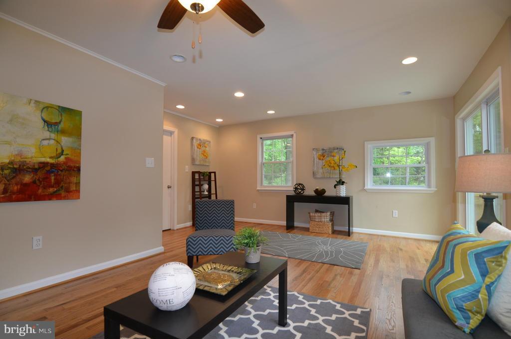 12404 Purcell Road Manassas, VA 20112 - Photo 15 of 23 Family Room