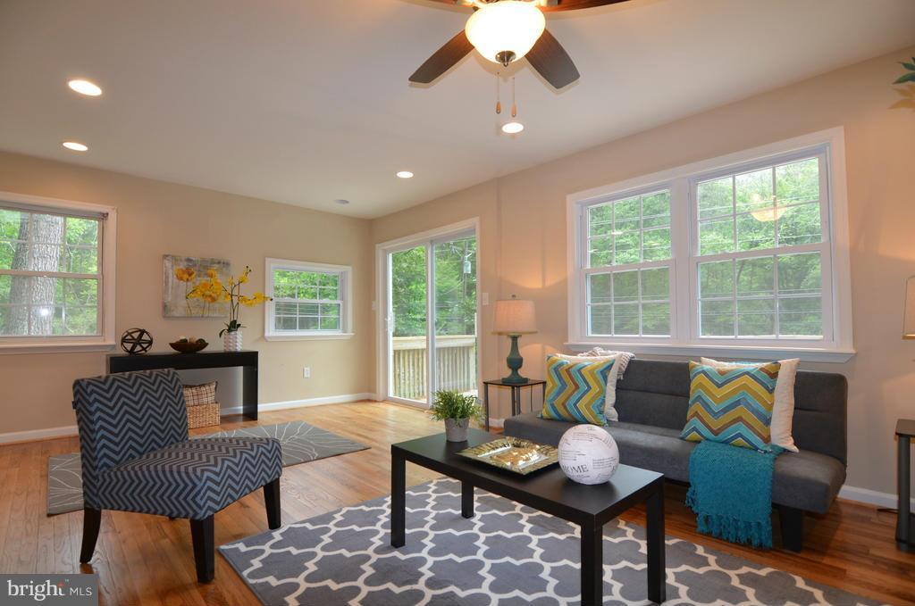 12404 Purcell Road Manassas, VA 20112 - Photo 16 of 23 Family Room