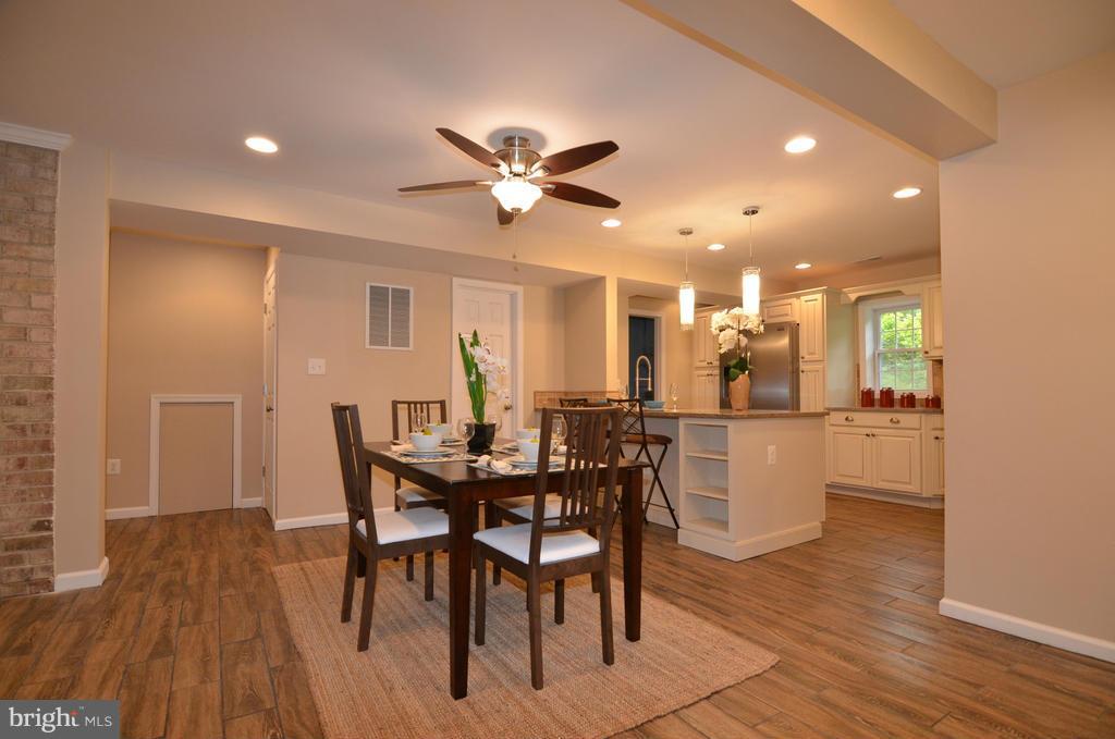 12404 Purcell Road Manassas, VA 20112 - Photo 3 of 23 Dining Room