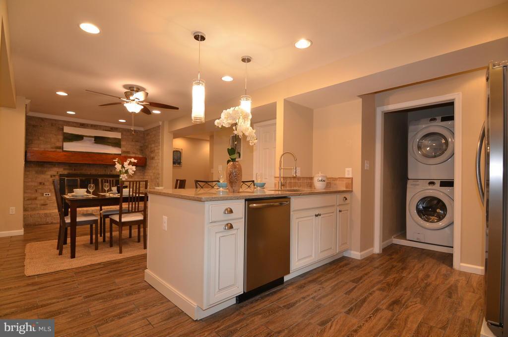 12404 Purcell Road Manassas, VA 20112 - Photo 21 of 23 Kitchen