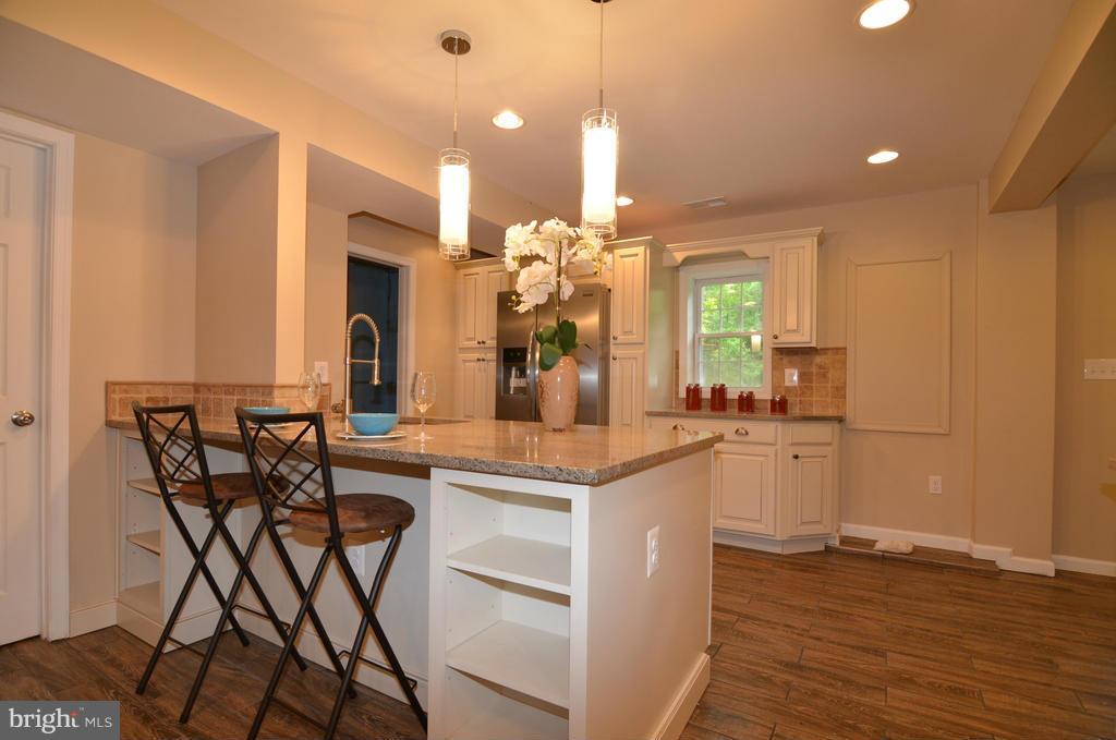 12404 Purcell Road Manassas, VA 20112 - Photo 22 of 23 Kitchen