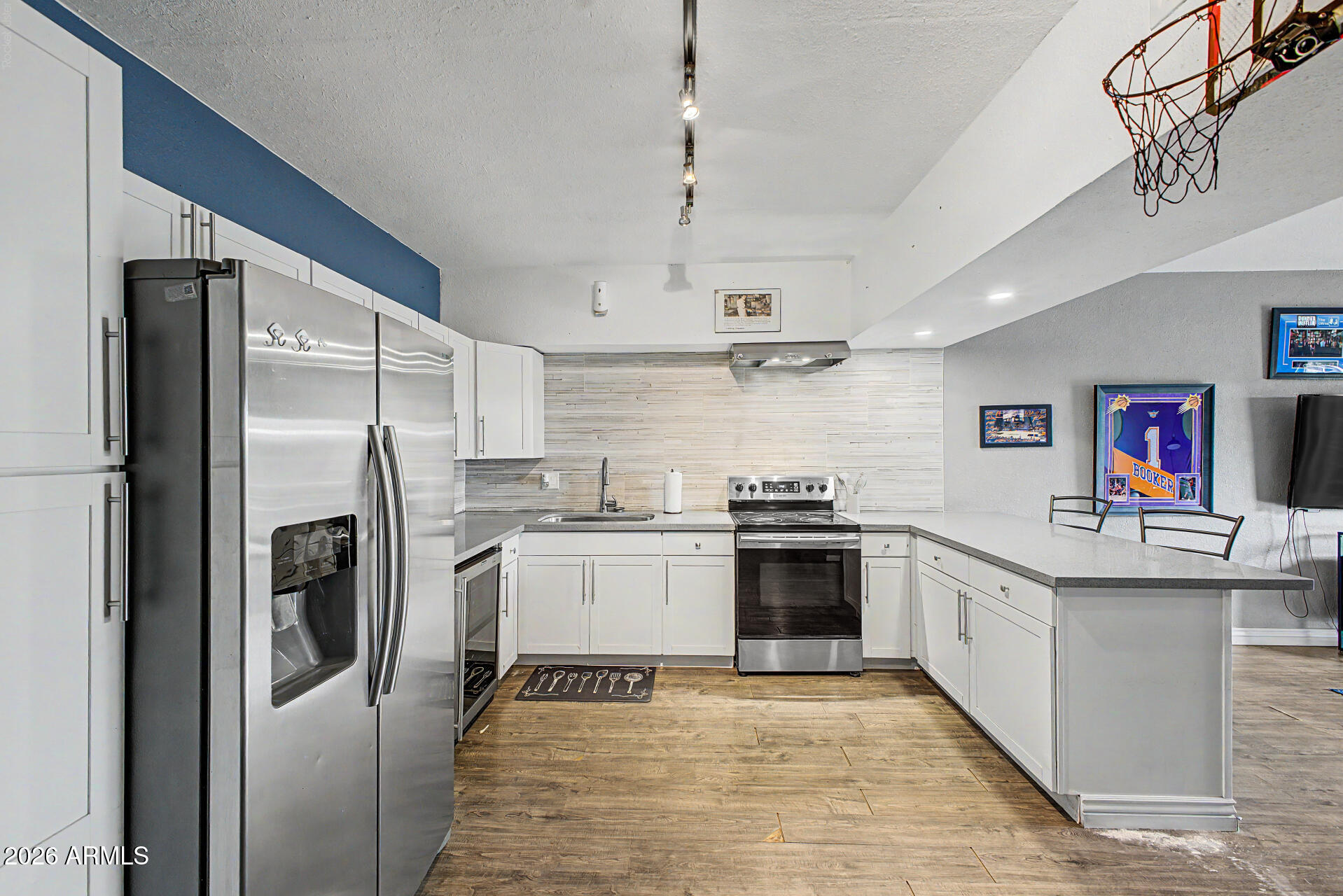 357 East Thomas Road, Unit A105 Phoenix, AZ 85012 - Photo 1 of 35 07 - Thomas