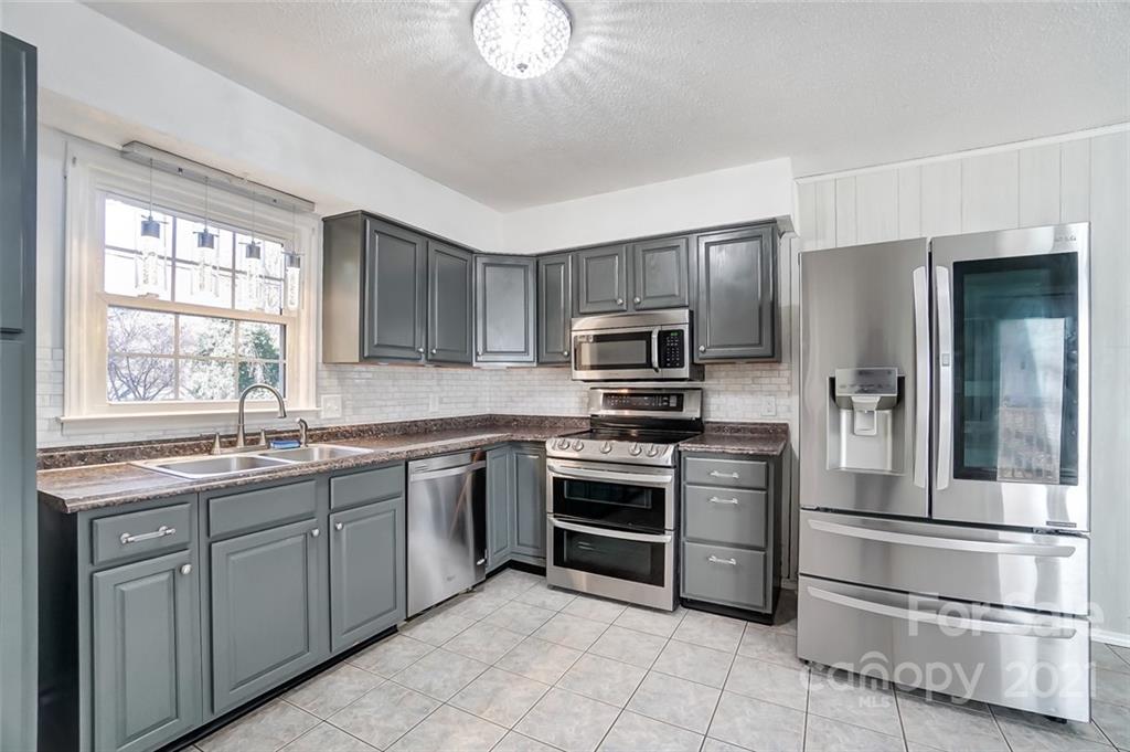 3763 Sugar Spring Road Gastonia, NC 28054 - Photo 8 of 17 Gallery Image 8