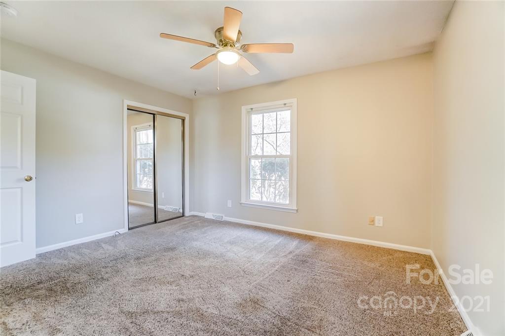 3763 Sugar Spring Road Gastonia, NC 28054 - Photo 10 of 17 Gallery Image 10