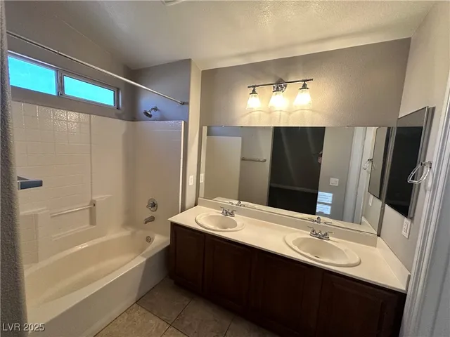 $1,775 | 10402 Melon Cactus Street, Las Vegas, NV 89141