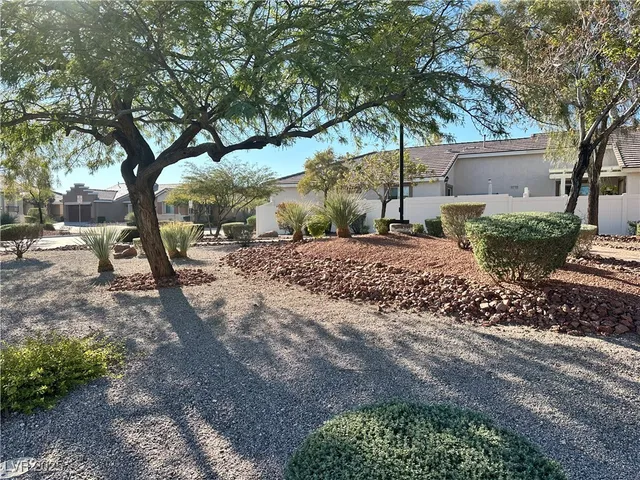 $1,775 | 10402 Melon Cactus Street, Las Vegas, NV 89141