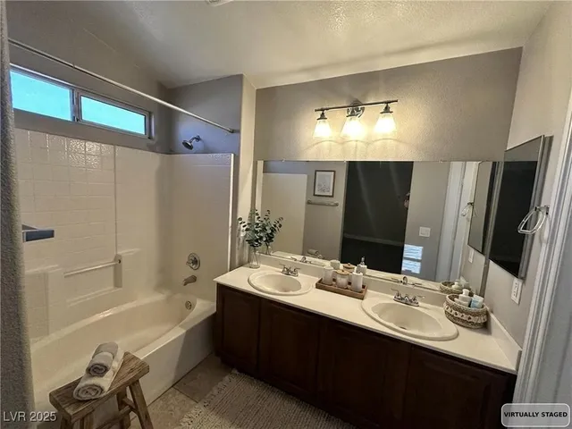 $1,775 | 10402 Melon Cactus Street, Las Vegas, NV 89141
