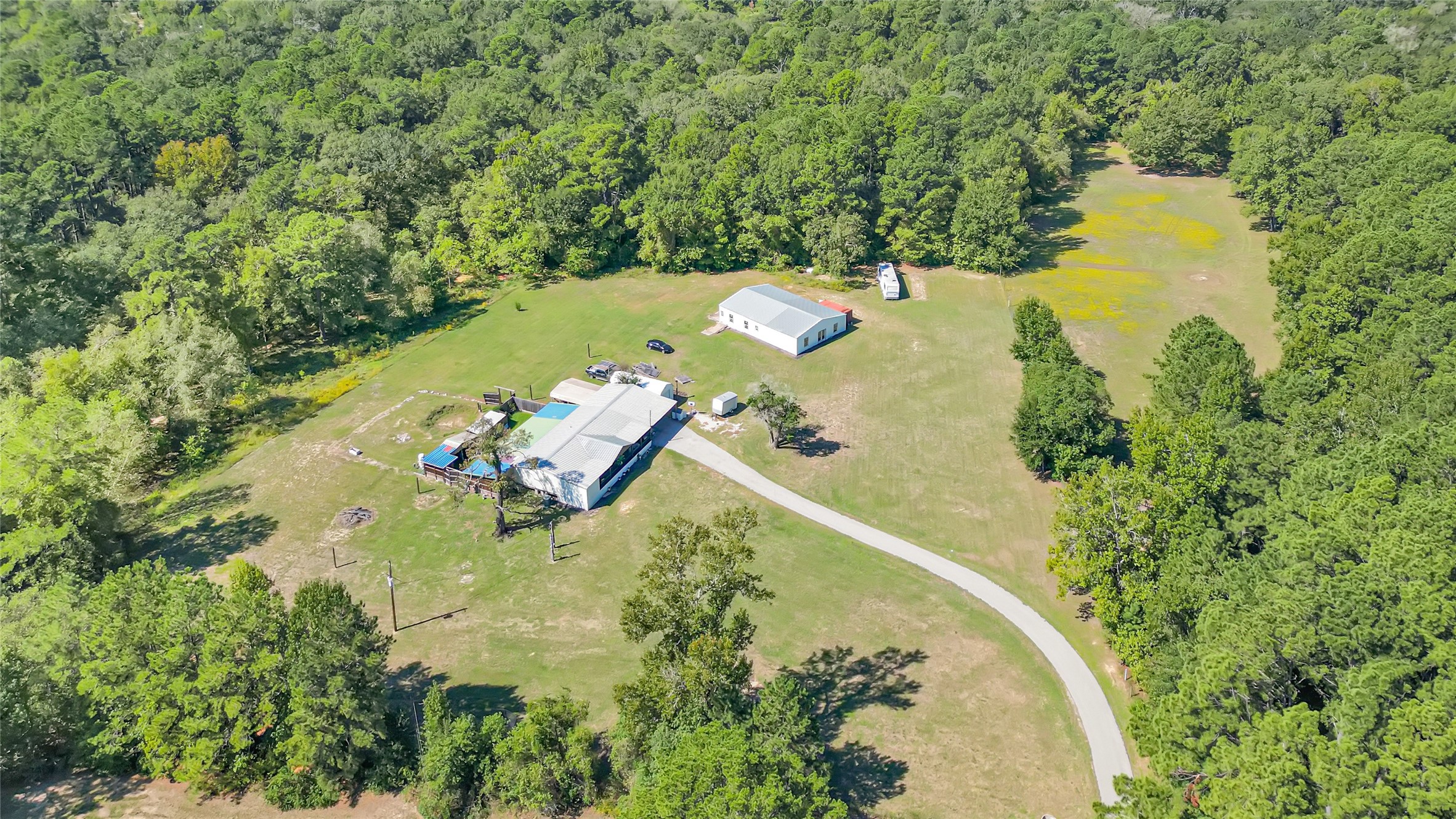 40721 Sandy Hill Road Montgomery, TX 77316 - Photo 2 of 29 Gallery Image 2